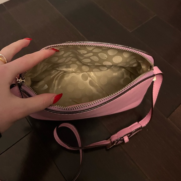 KATE SPADE- pink cross body bag very cute - Picture 3 of 3